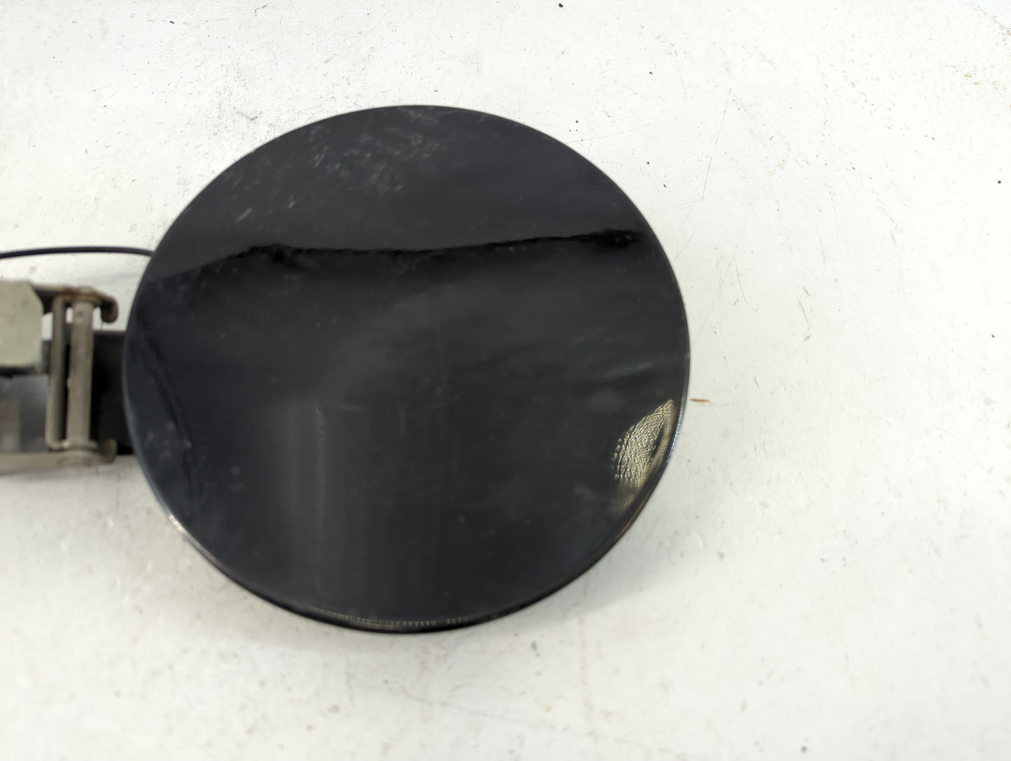 2008 Suzuki Sx4 Fuel Tank Door Lid Gas Tank Black - Oemusedautoparts1.com