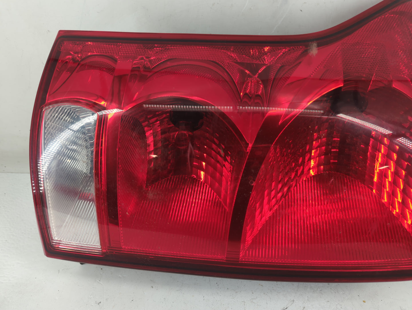 2008 Suzuki Vitara Tail Light Assembly Driver Left OEM P/N:25842440 Fits Fits 2007 2009 OEM Used Auto Parts - Oemusedautopar