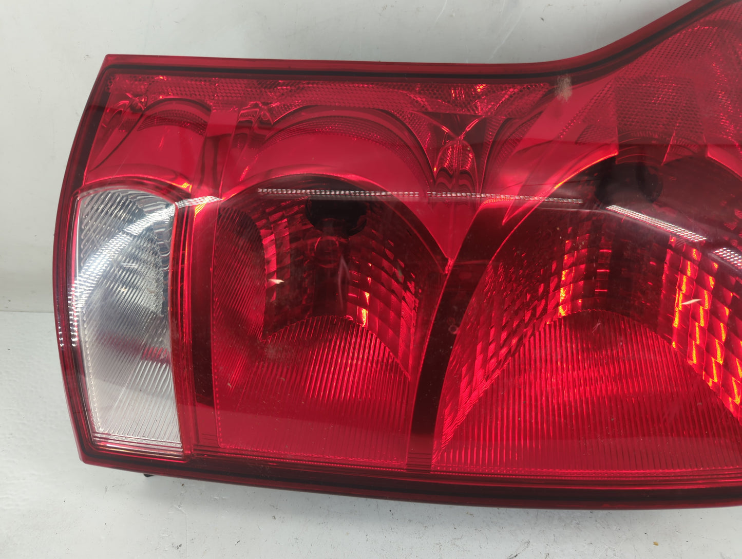 2008 Suzuki Vitara Tail Light Assembly Driver Left OEM P/N:25842440 Fits Fits 2007 2009 OEM Used Auto Parts - Oemusedautopar