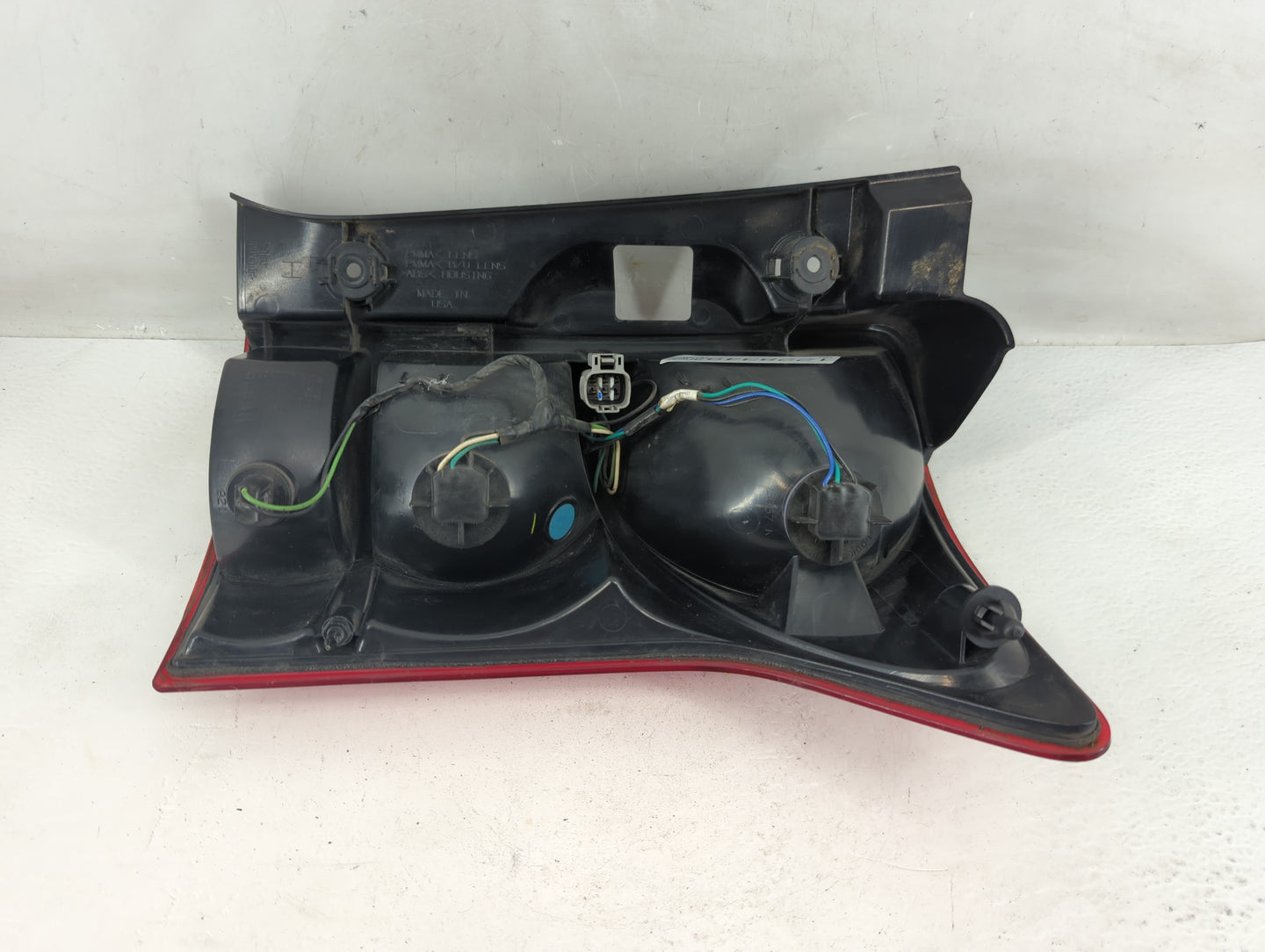 2008 Suzuki Vitara Tail Light Assembly Driver Left OEM P/N:25842440 Fits Fits 2007 2009 OEM Used Auto Parts - Oemusedautopar