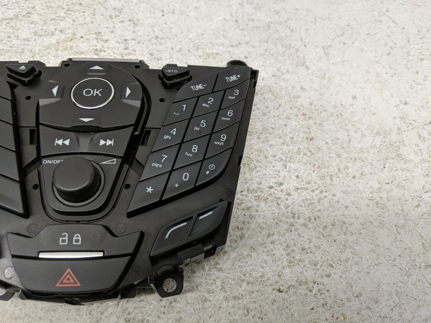Suzuki Vitara Radio Control Panel - Oemusedautoparts1.com