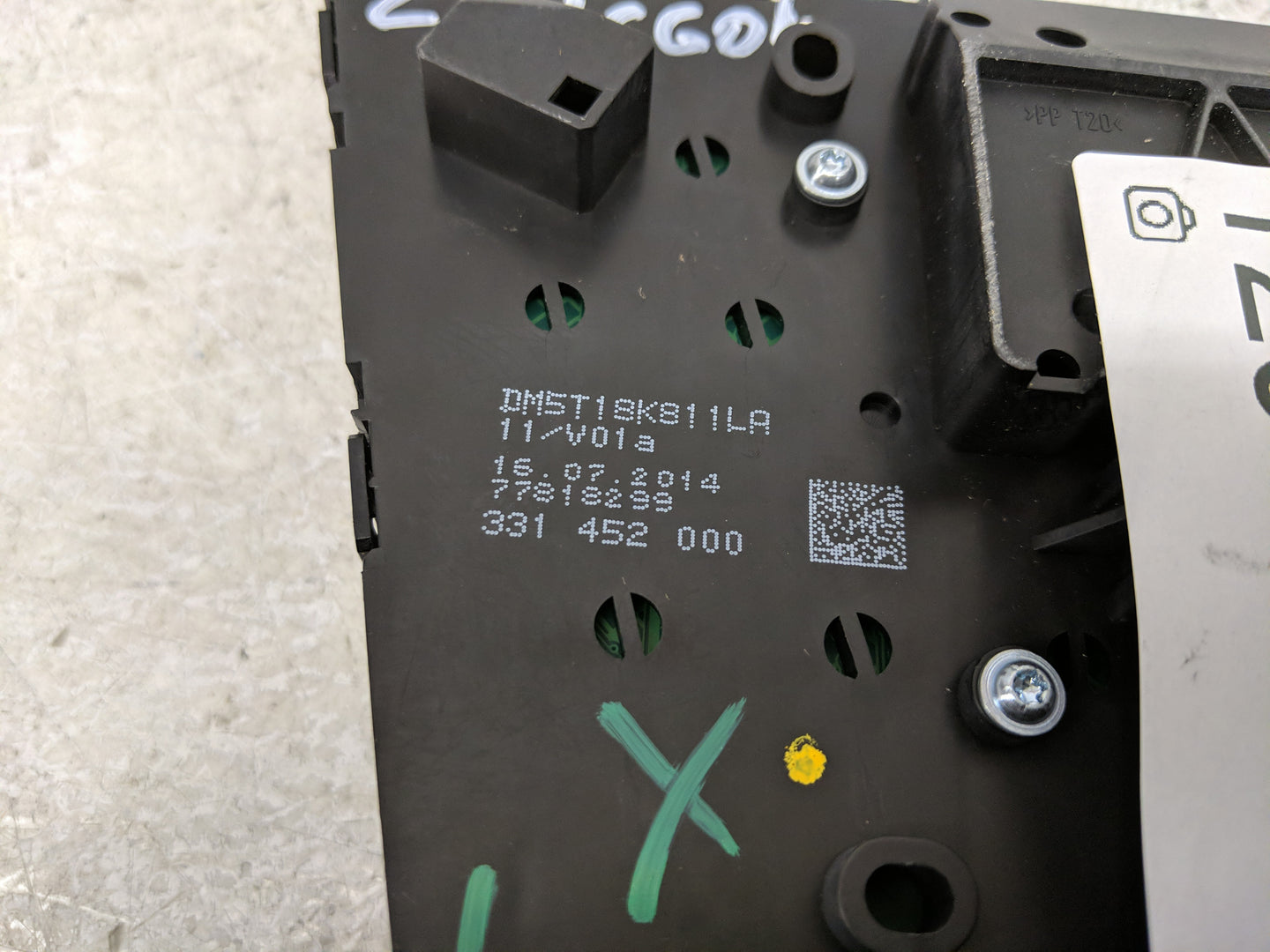 Suzuki Vitara Radio Control Panel - Oemusedautoparts1.com