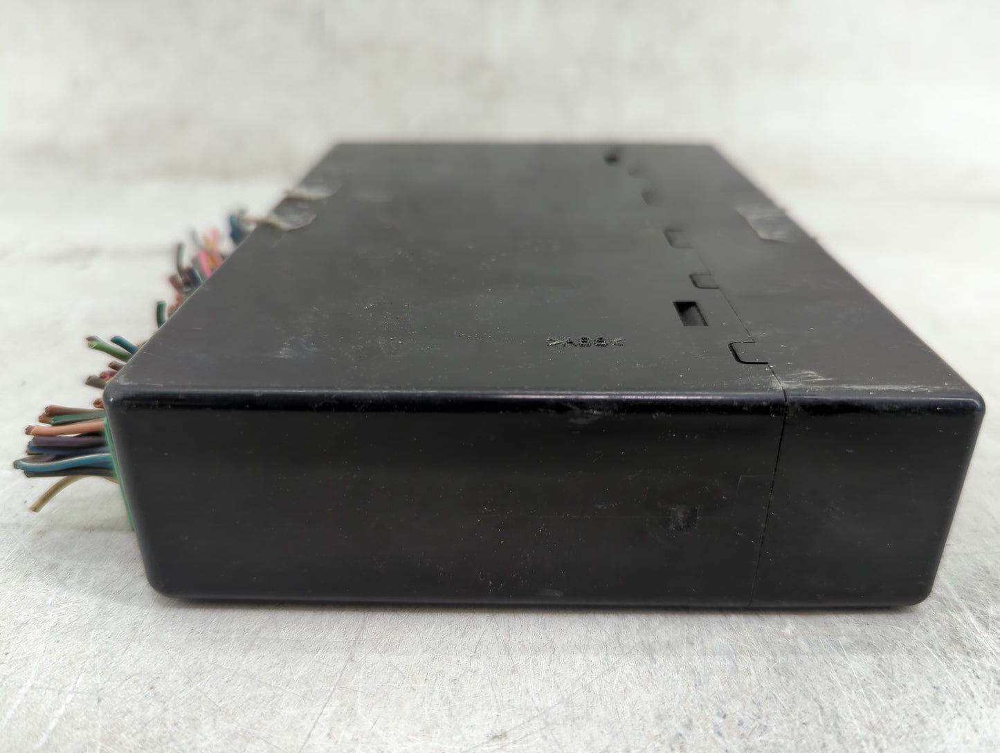 Suzuki Vitara Body Control Module Bcm Inner Cabin Fuse Box - Oemusedautoparts1.com