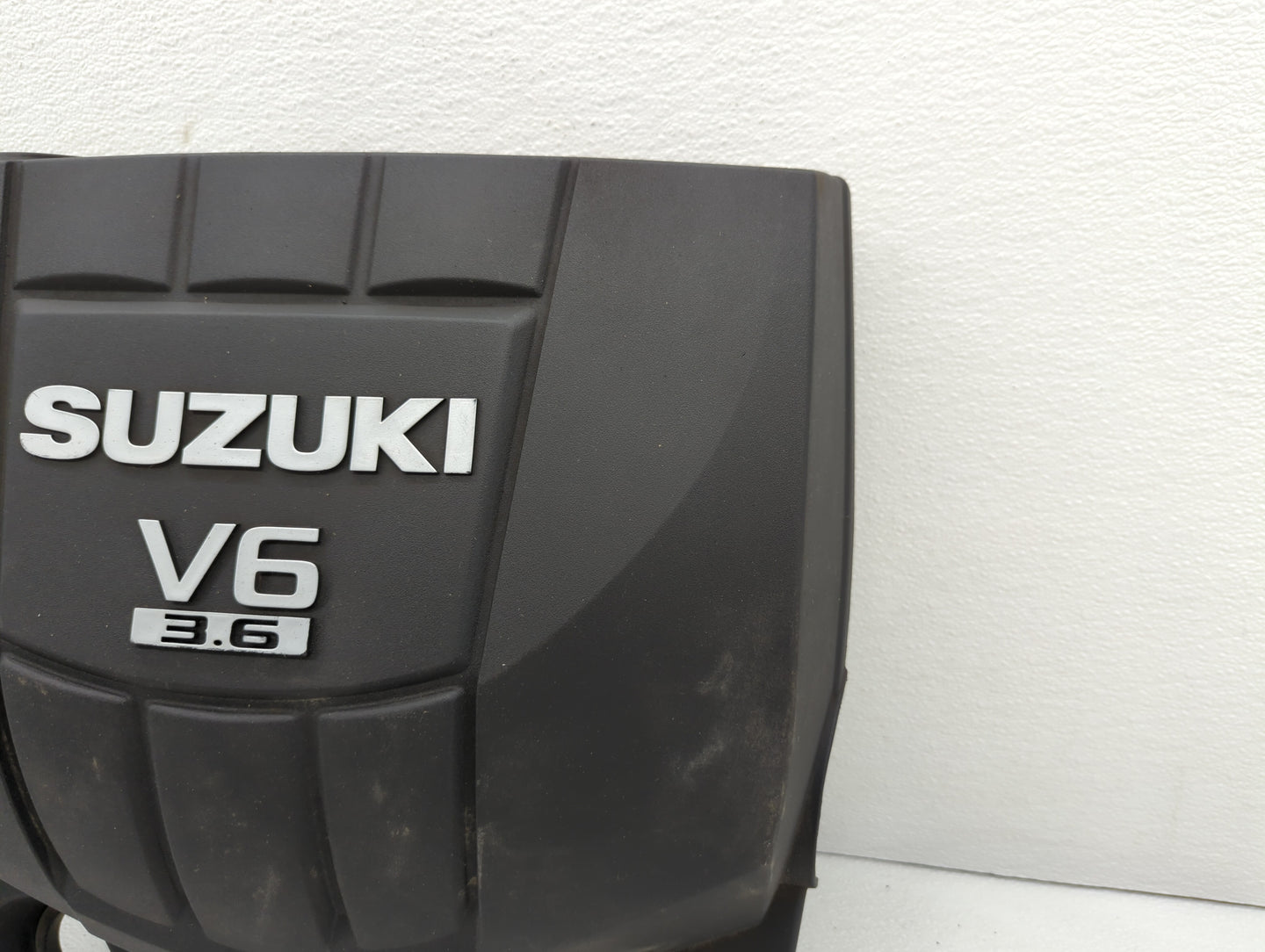 2008 Suzuki Vitara Engine Cover - Oemusedautoparts1.com