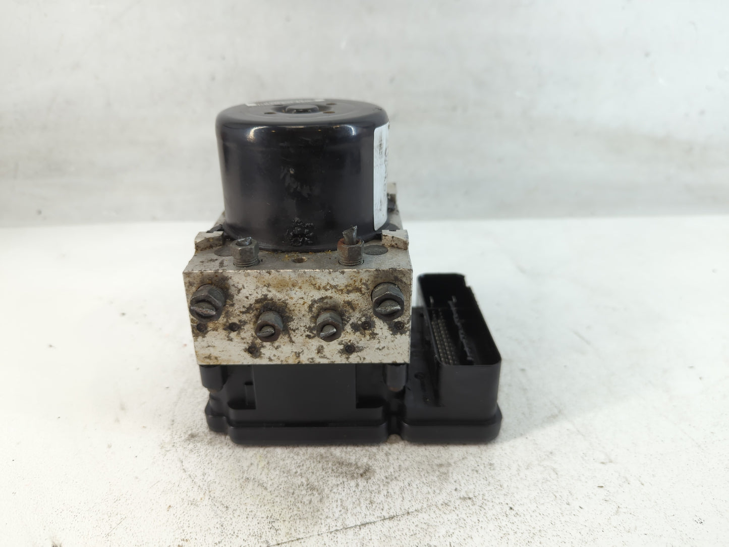 2008 Suzuki Vitara ABS Pump Control Module Replacement Fits Fits 2006 2007 OEM Used Auto Parts - Oemusedautoparts1.com