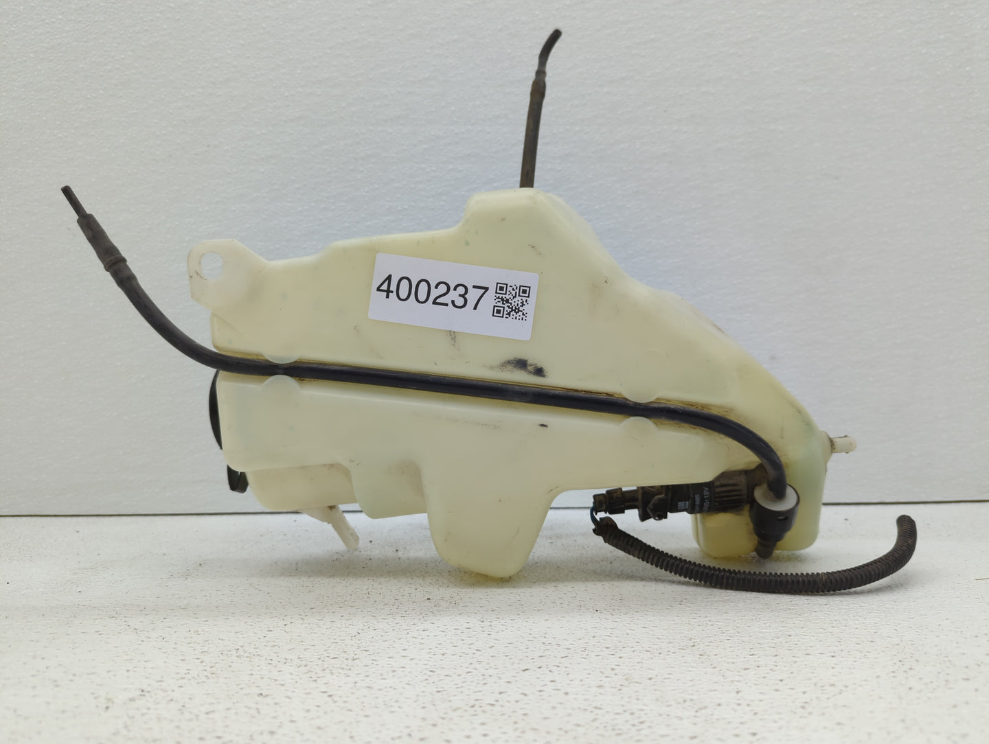 2007-2009 Suzuki Xl-7 Windshield Washer Fluid Reservoir Bottle Oem - Oemusedautoparts1.com