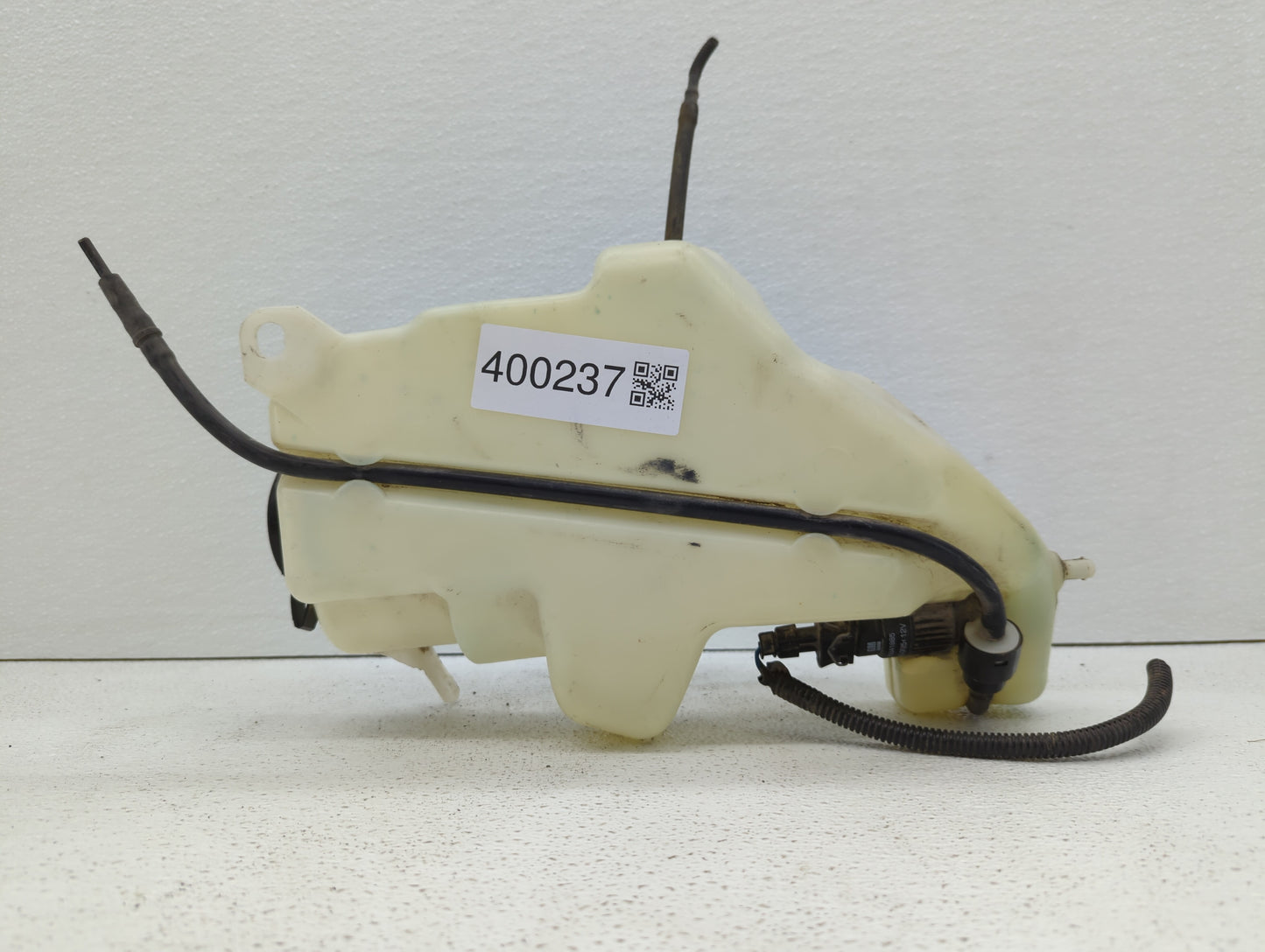 2007-2009 Suzuki Xl-7 Windshield Washer Fluid Reservoir Bottle Oem - Oemusedautoparts1.com