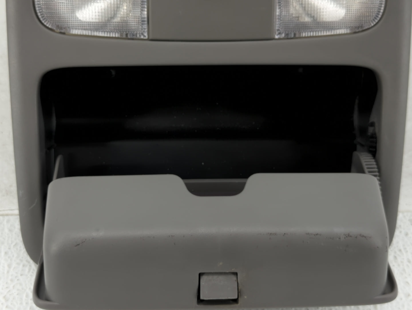 2008 Toyota 4runner Overhead Roof Console Grey - Oemusedautoparts1.com