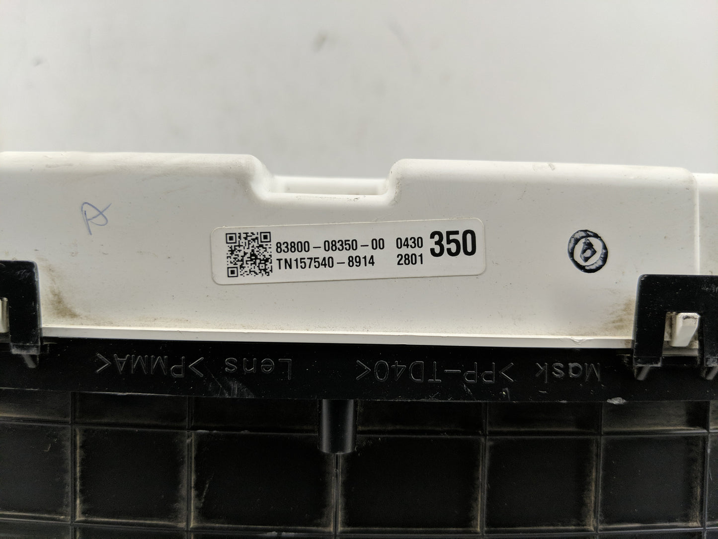 2008 Toyota Avalon Instrument Cluster Speedometer Gauges P/N:TN157540-8914 Fits OEM Used Auto Parts - Oemusedautoparts1.com