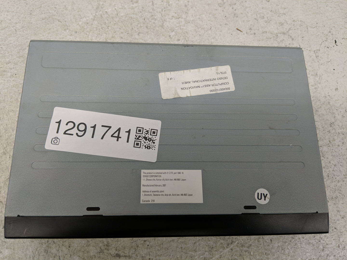 2008-2010 Toyota Avalon Information Display Screen - Oemusedautoparts1.com