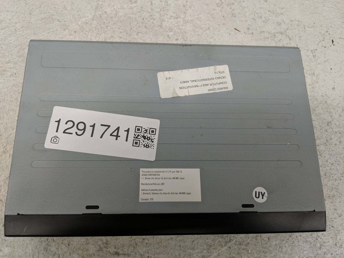 2008-2010 Toyota Avalon Information Display Screen - Oemusedautoparts1.com
