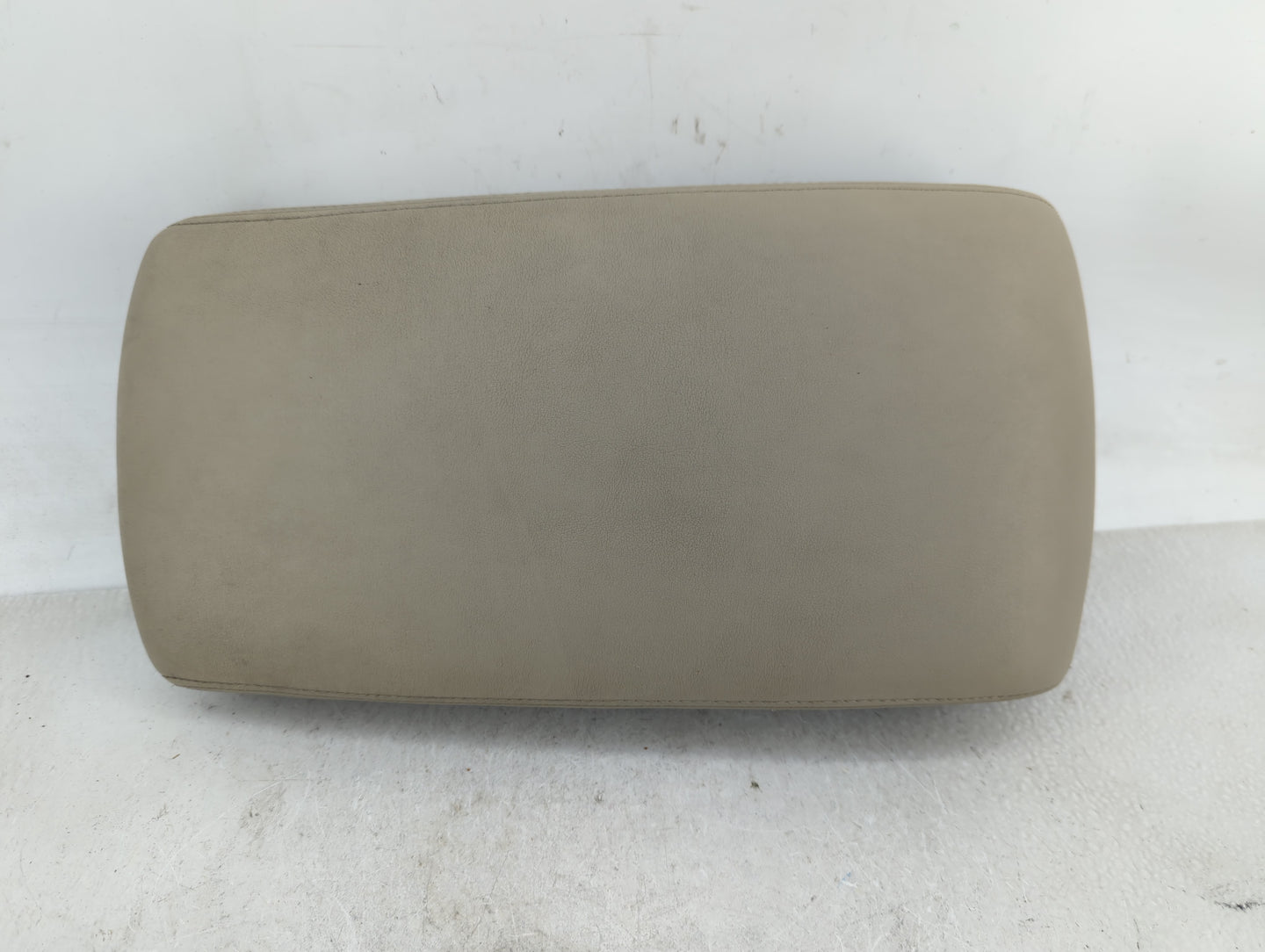 2008 Toyota Avalon Center Console Armrest Cover Lid Fits OEM Used Auto Parts - Oemusedautoparts1.com