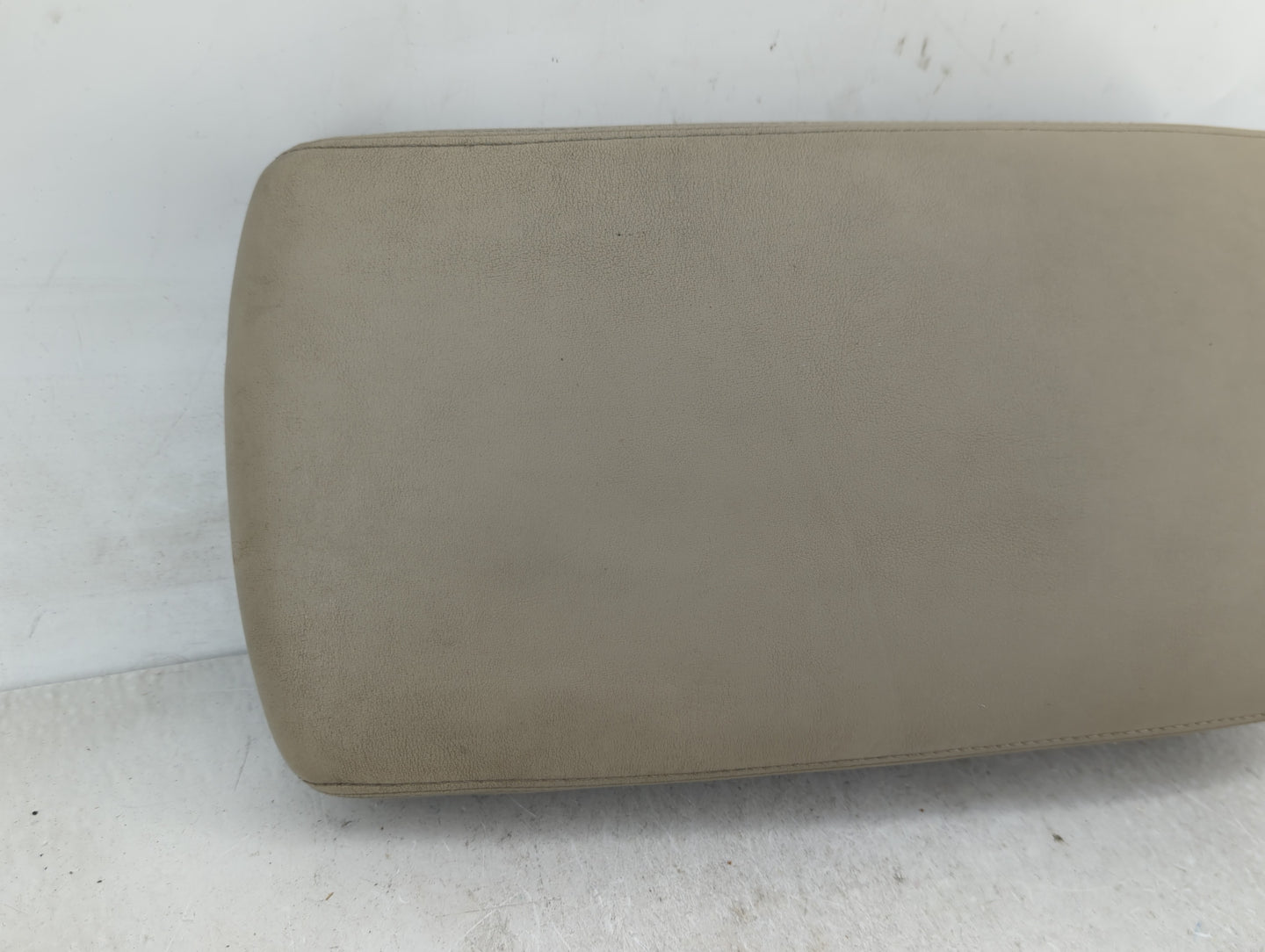 2008 Toyota Avalon Center Console Armrest Cover Lid Fits OEM Used Auto Parts - Oemusedautoparts1.com