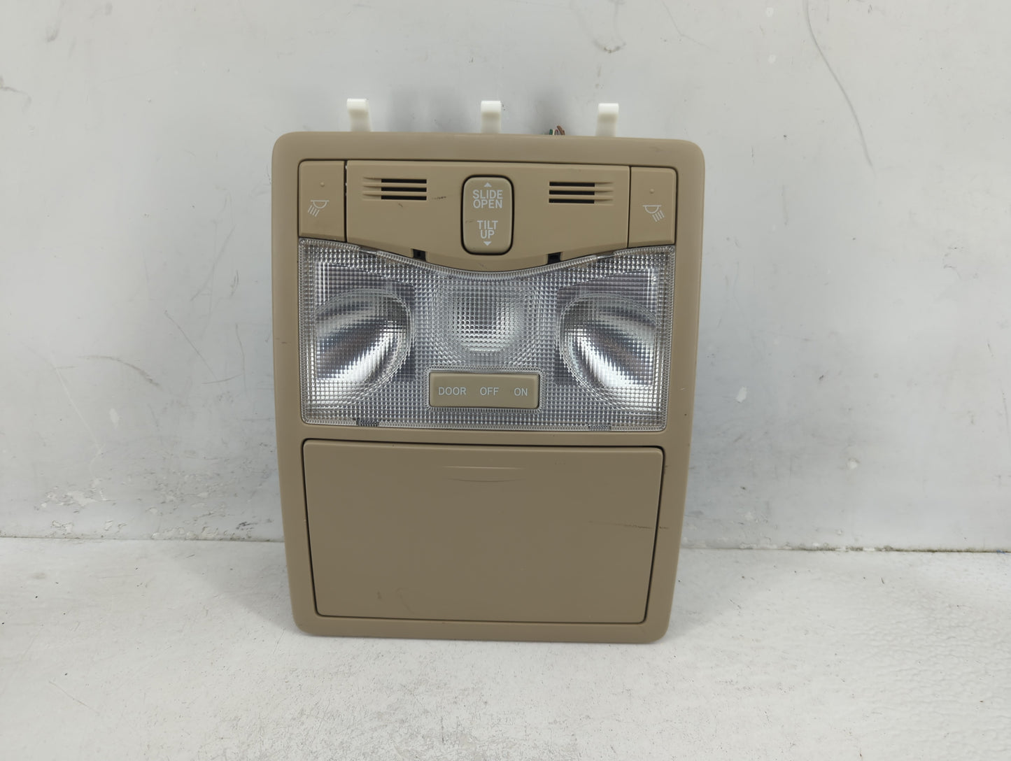 2008 Toyota Avalon Overhead Roof Console - Oemusedautoparts1.com