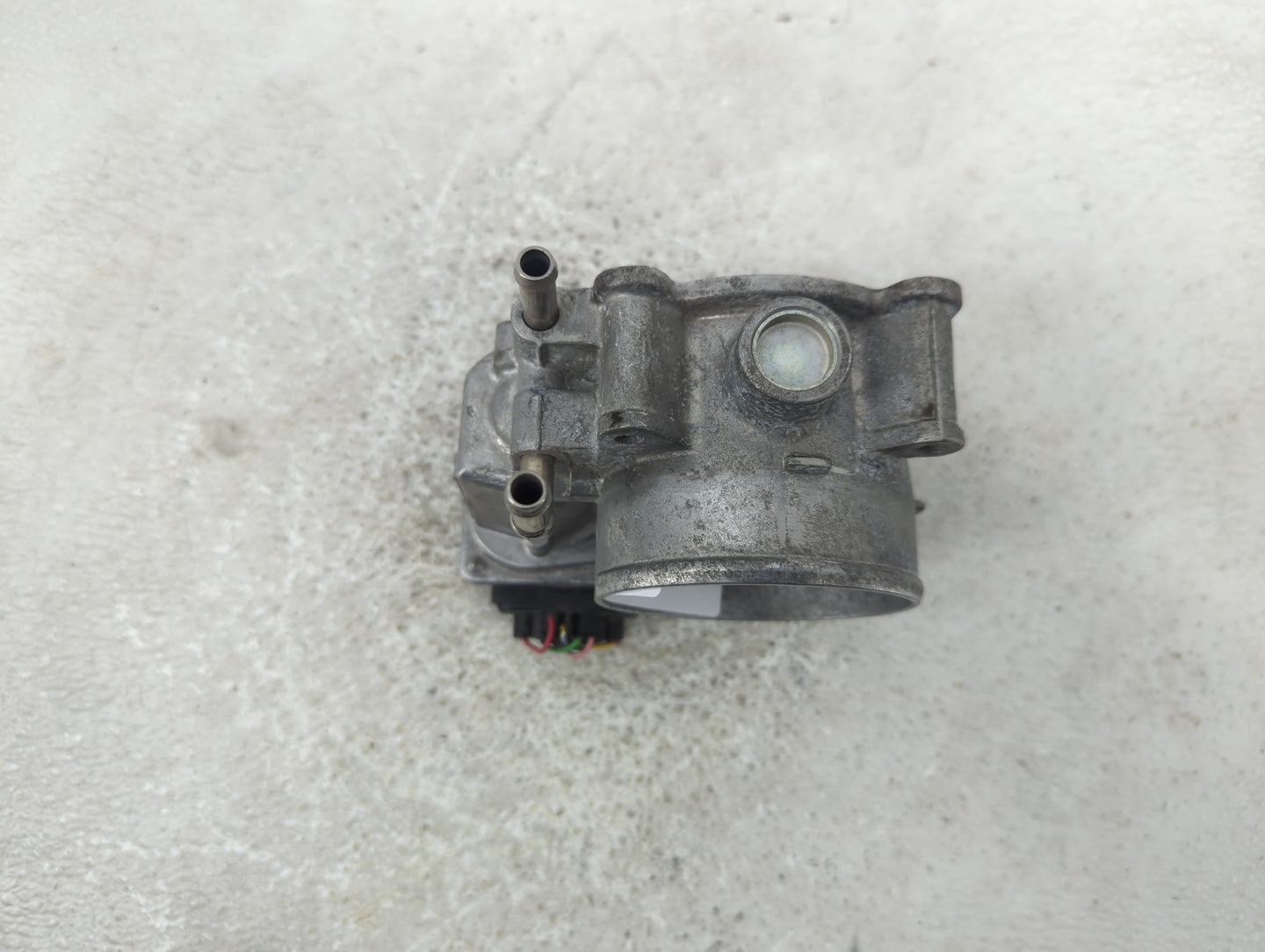 2005-2018 Toyota Avalon Throttle Body P/N:22030-0P050 Fits OEM Used Auto Parts - Oemusedautoparts1.com