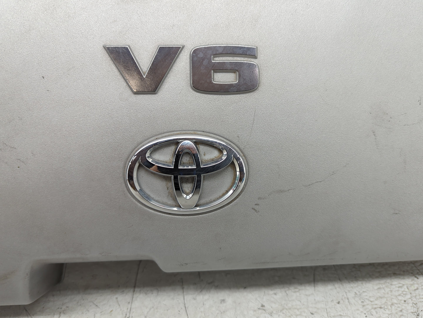 2008 Toyota Avalon Engine Cover - Oemusedautoparts1.com