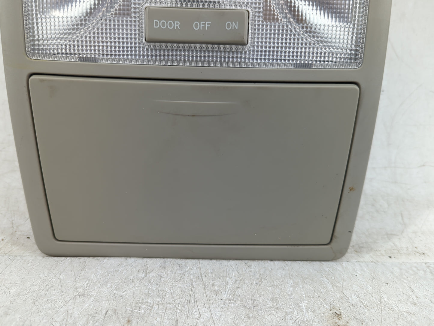 2008 Toyota Avalon Overhead Roof Console - Oemusedautoparts1.com