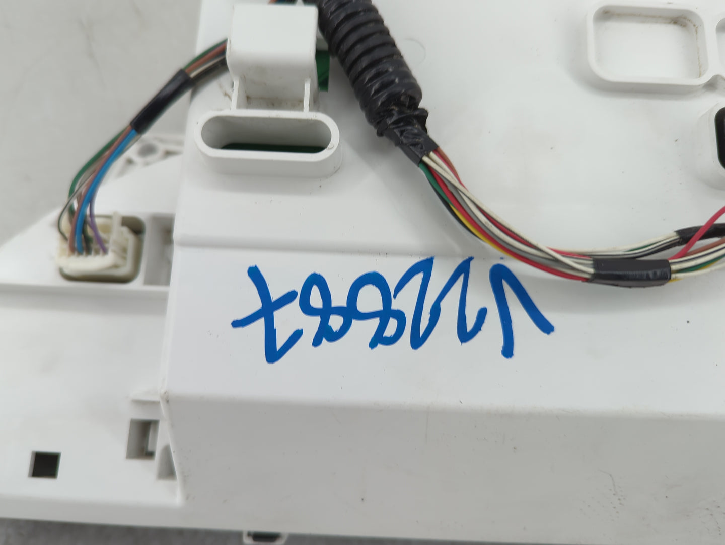 2008-2010 Toyota Avalon Information Display Screen - Oemusedautoparts1.com