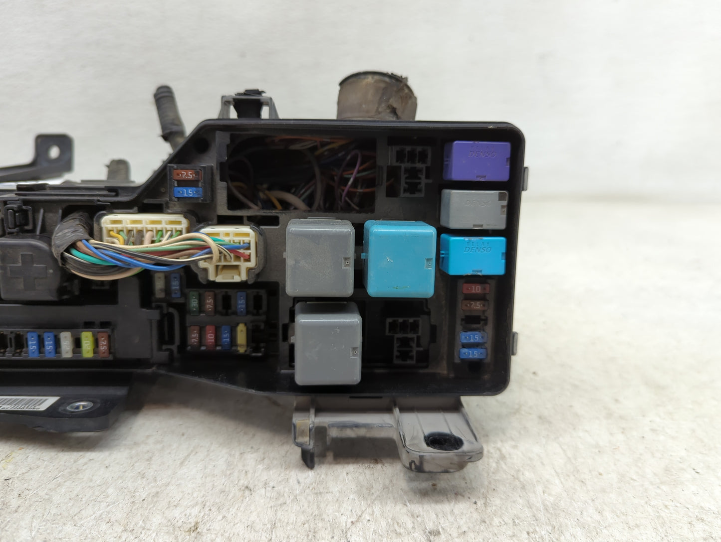 2005-2010 Toyota Avalon Fusebox Fuse Box Panel Relay Module P/N:8272007060 Fits Fits 2005 2006 2007 2008 2009 2010 OEM Used 