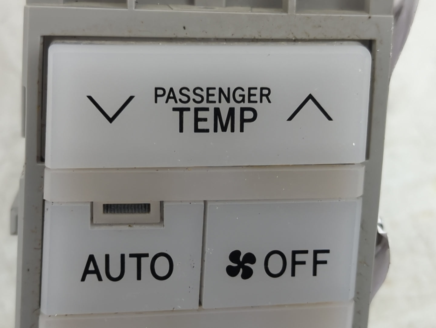 2005-2010 Toyota Avalon Climate Control Module Temperature AC/Heater Replacement P/N:55900-07170 MX146570-4071 Fits OEM Used