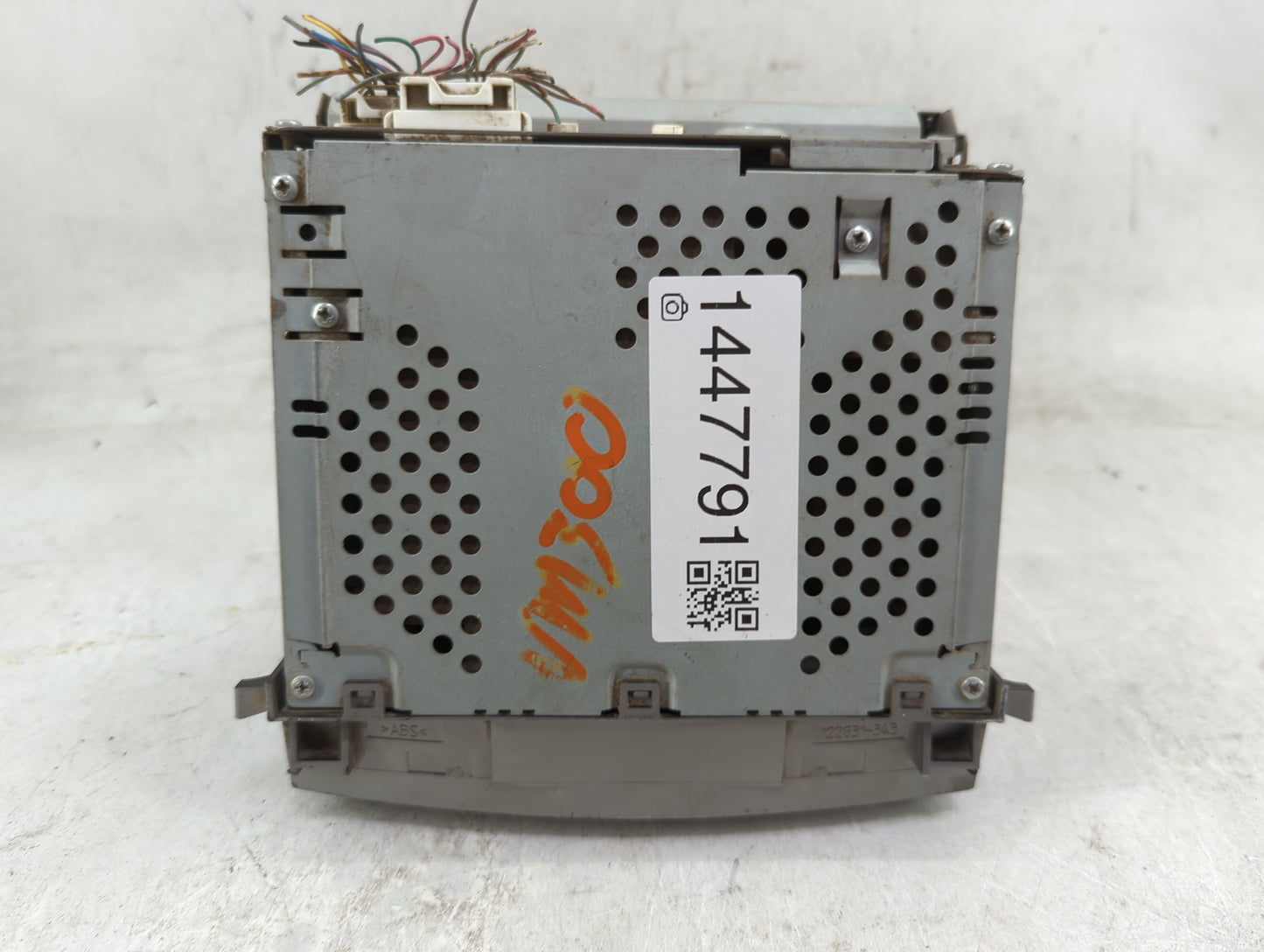 2008-2010 Toyota Avalon Radio AM FM Cd Player Receiver Replacement P/N:86120-07071 123000-0300D101 Fits Fits 2008 2009 2010 