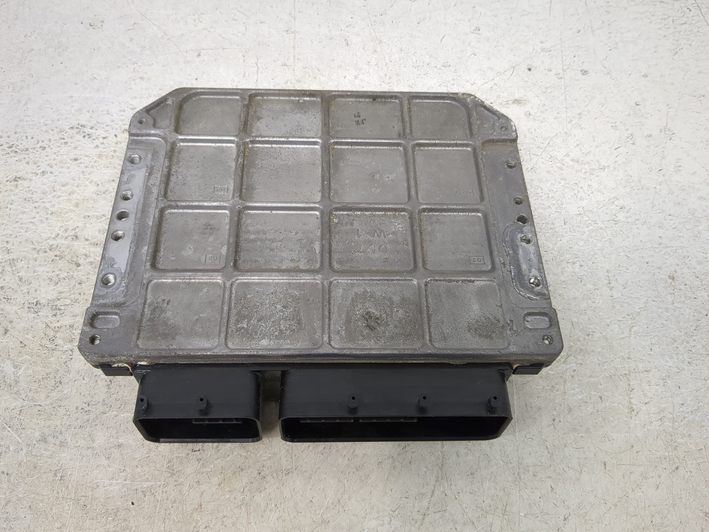 2008-2009 Toyota Avalon PCM Engine Control Computer ECU ECM PCU OEM P/N:89661-07481 Fits Fits 2008 2009 OEM Used Auto Parts 