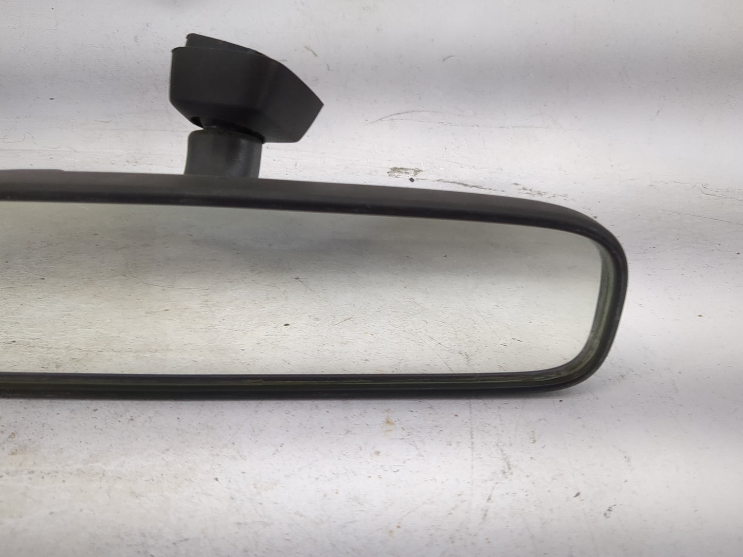 2008 Toyota Avalon Interior Rear View Mirror Replacement OEM P/N:E4 032196 E4 022196, A047171, Murakami 7227 Fits OEM Used A