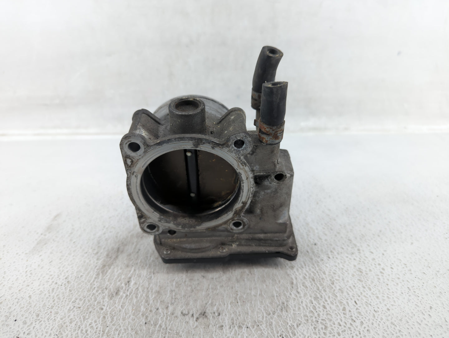 2005-2018 Toyota Avalon Throttle Body P/N:22030-0P050 Fits OEM Used Auto Parts - Oemusedautoparts1.com