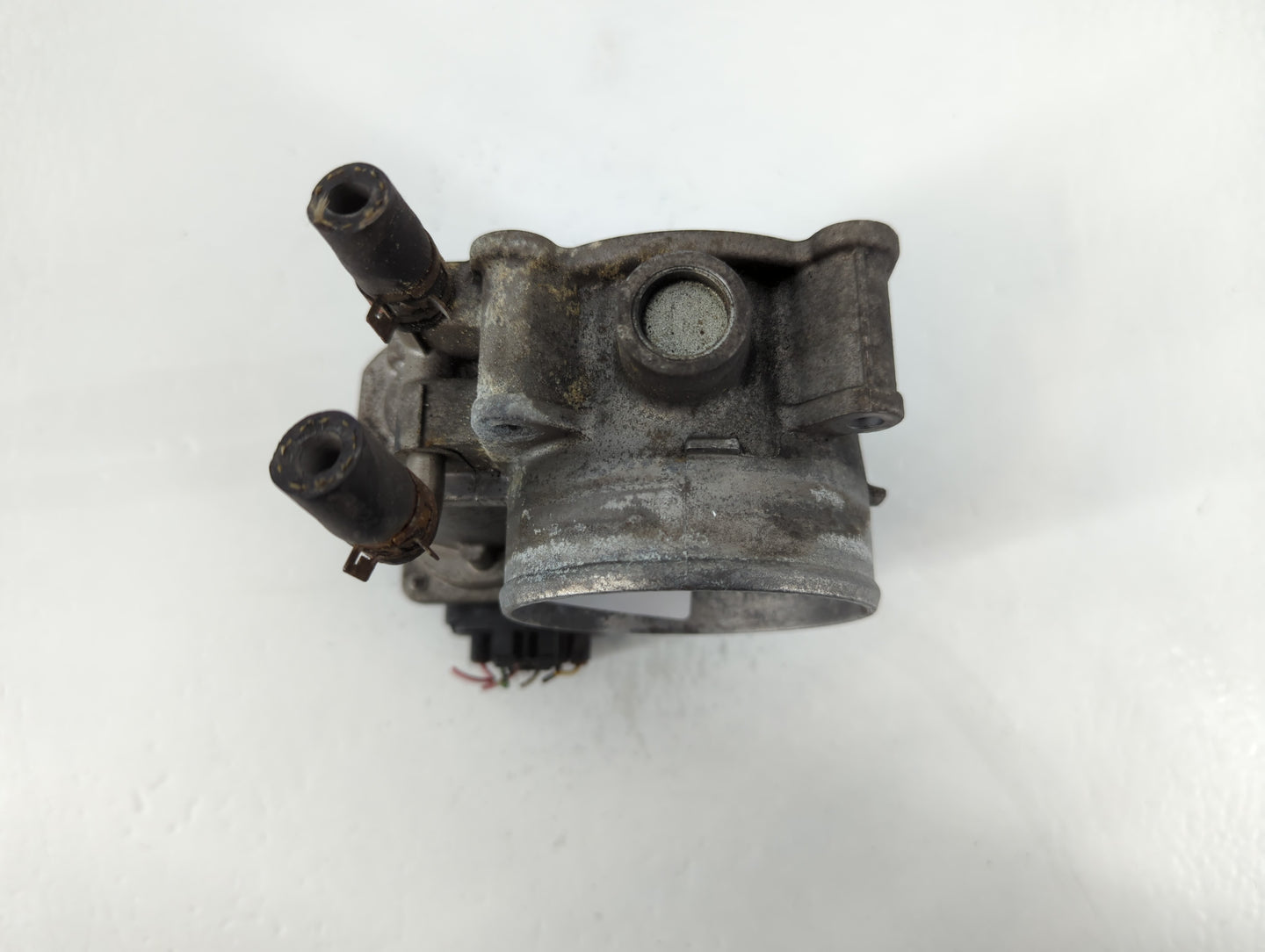 2005-2018 Toyota Avalon Throttle Body P/N:22030-0P050 Fits OEM Used Auto Parts - Oemusedautoparts1.com