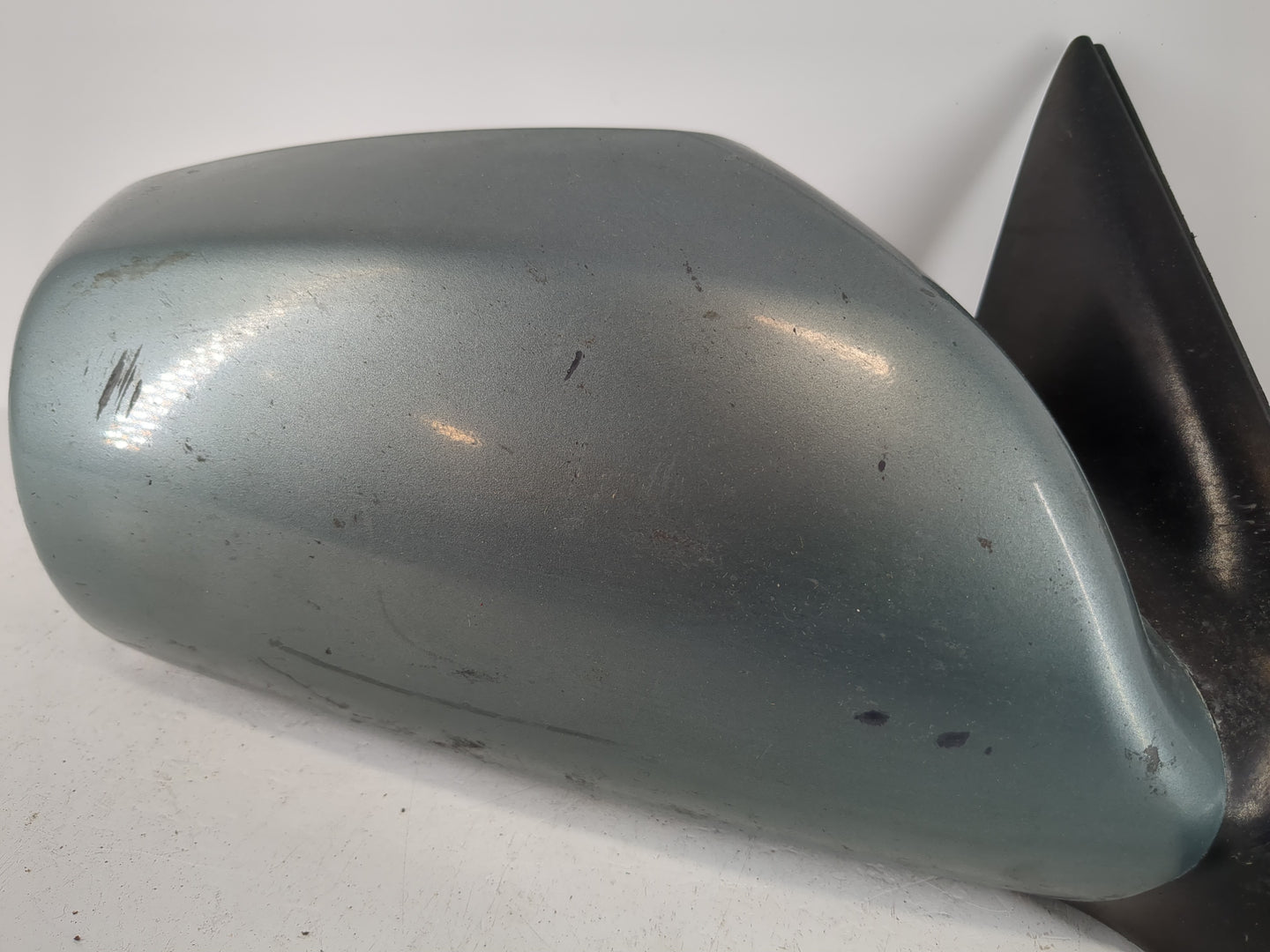 2007-2011 Toyota Camry Driver Side View Mirror - Left Door Mirror OEM Used - Oemusedautoparts1.com
