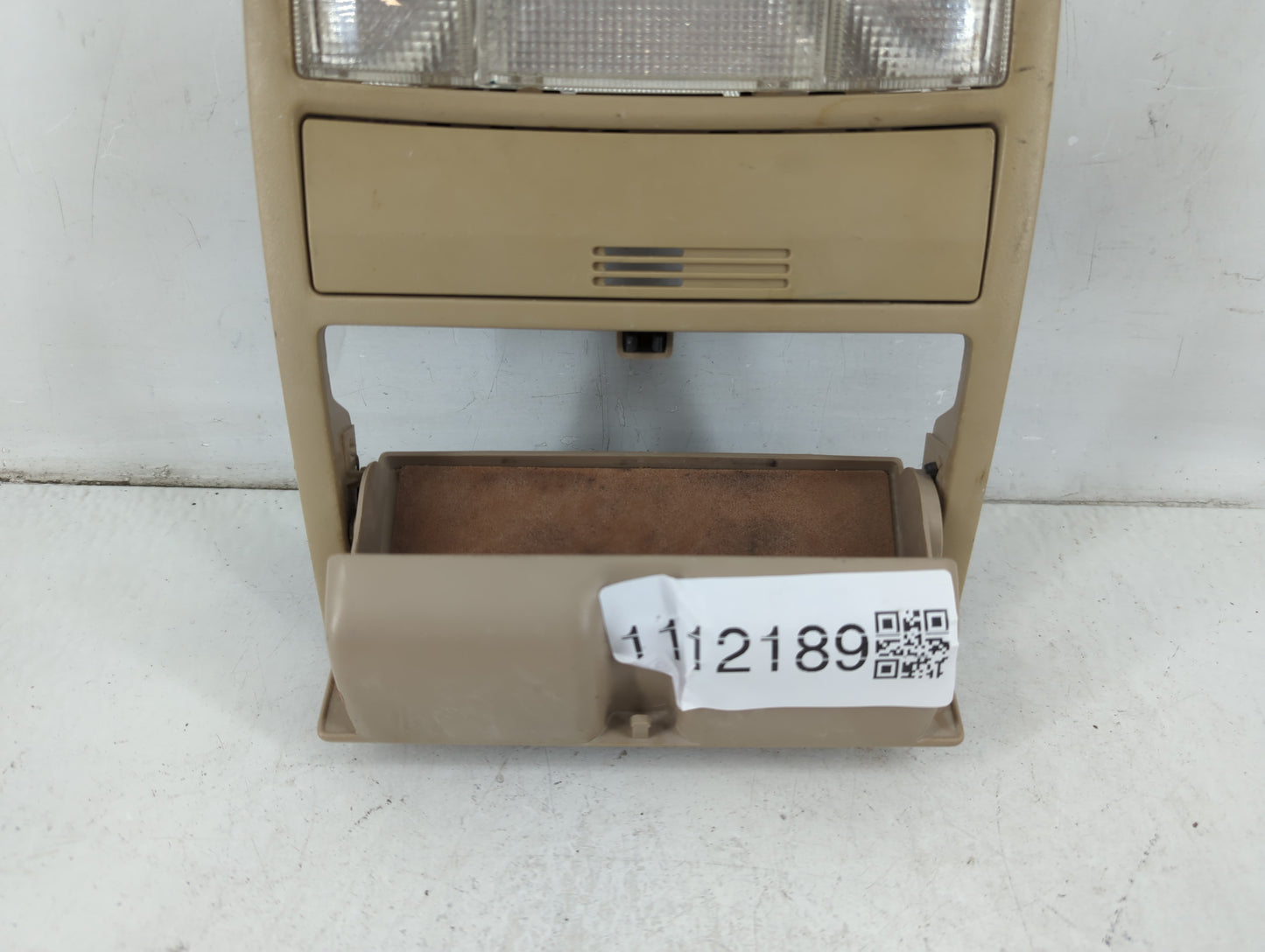 2008 Toyota Camry Overhead Roof Console - Oemusedautoparts1.com