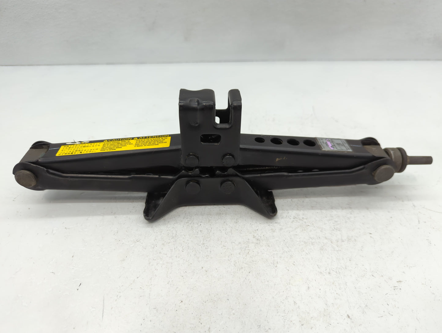 2008 Toyota Camry Spare Scissor Car Jack - Oemusedautoparts1.com