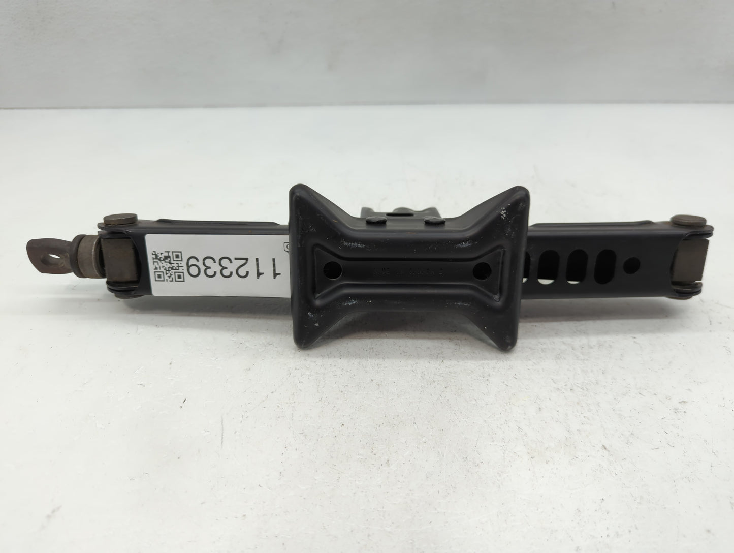 2008 Toyota Camry Spare Scissor Car Jack - Oemusedautoparts1.com