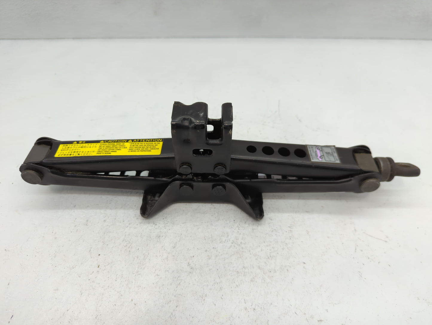 2008 Toyota Camry Spare Scissor Car Jack 1112345 - Oemusedautoparts1.com