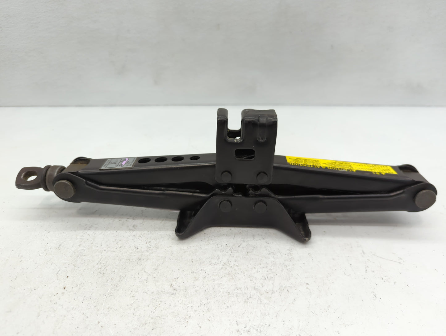 2008 Toyota Camry Spare Scissor Car Jack 1112345 - Oemusedautoparts1.com