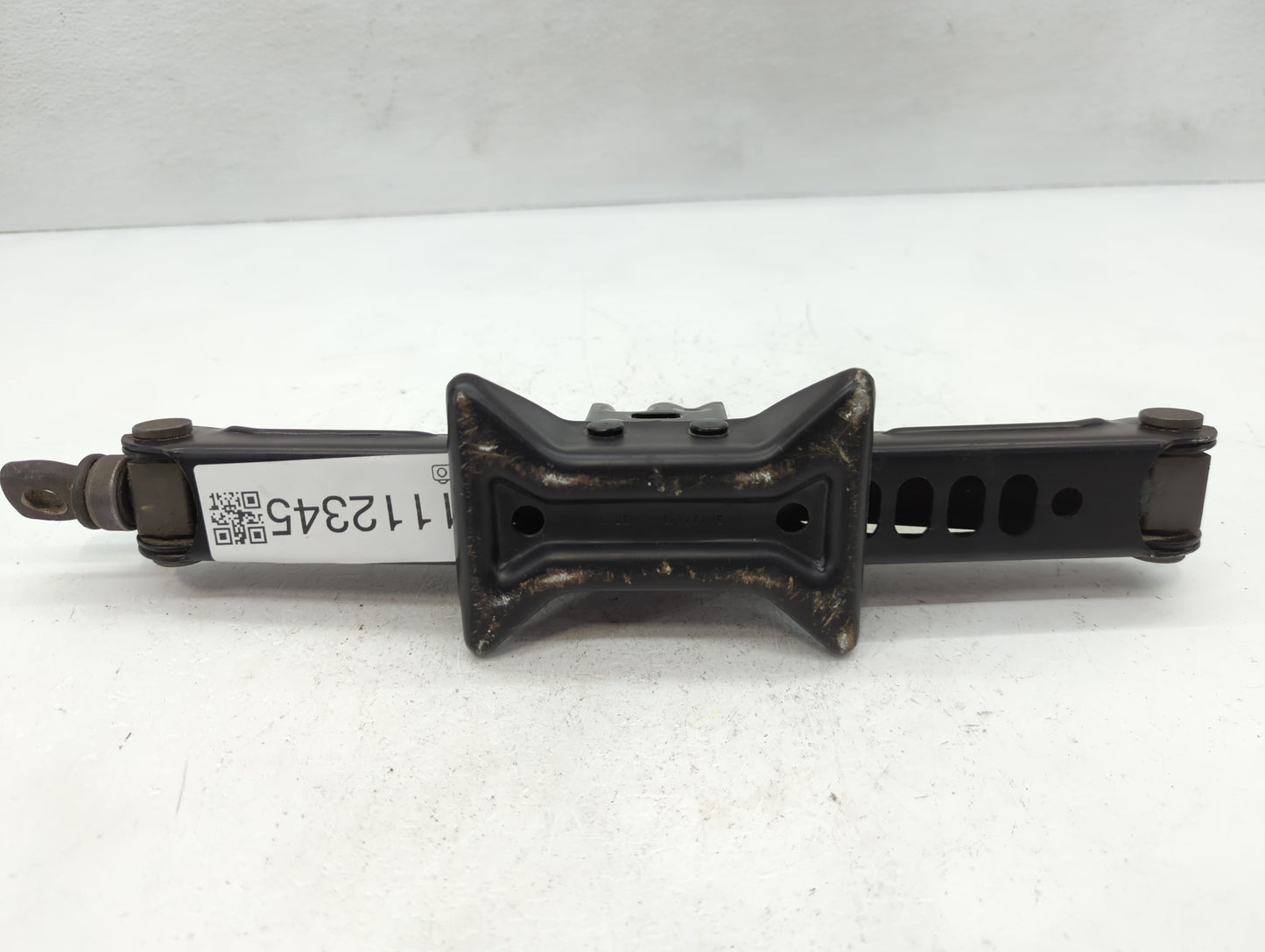 2008 Toyota Camry Spare Scissor Car Jack 1112345 - Oemusedautoparts1.com