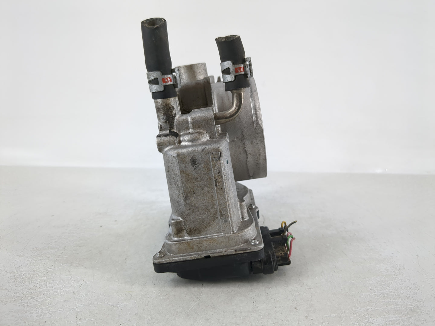 2007-2017 Toyota Camry Throttle Body P/N:22030-0R050 Fits OEM Used Auto Parts - Oemusedautoparts1.com