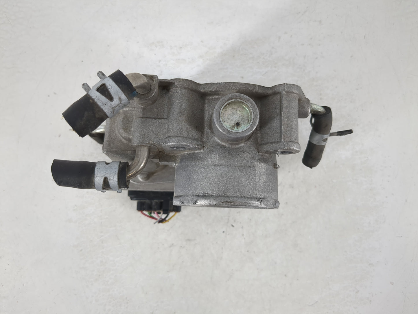 2007-2011 Toyota Camry Throttle Body P/N:22030-0H030 Fits Fits 2006 2007 2008 2009 2010 2011 2012 2013 2014 2015 OEM Used Au