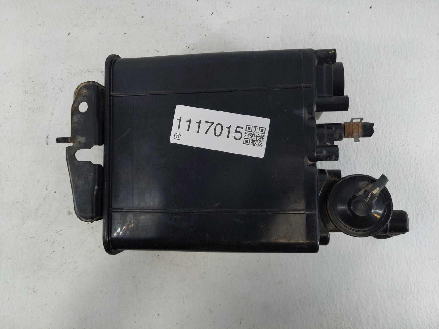 2008 Toyota Camry Fuel Vapor Charcoal Canister - Oemusedautoparts1.com