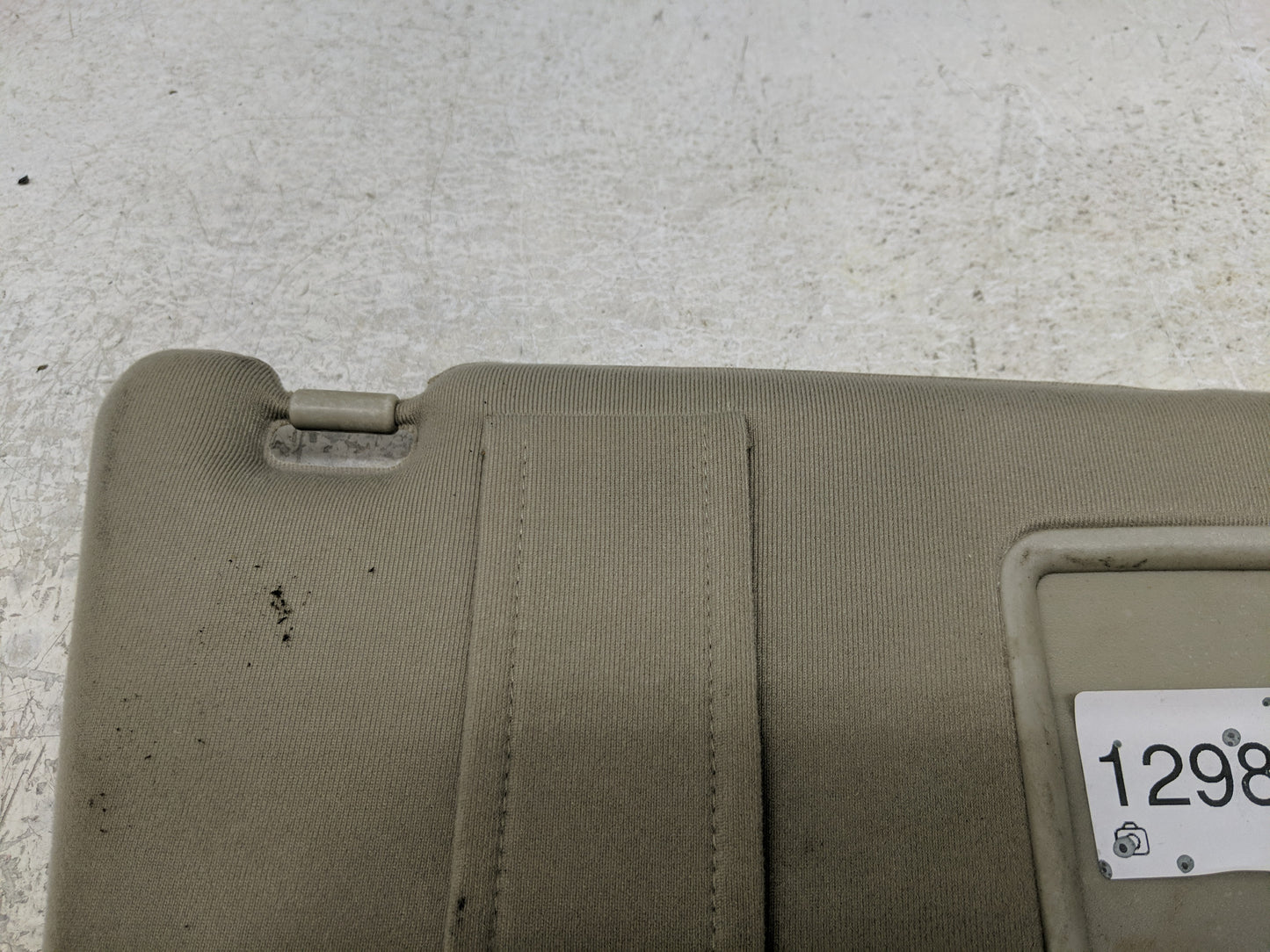 2007-2011 Toyota Camry Sun Visor Shade Replacement Passenger Right Mirror Fits Fits 2007 2008 2009 2010 2011 OEM Used Auto P