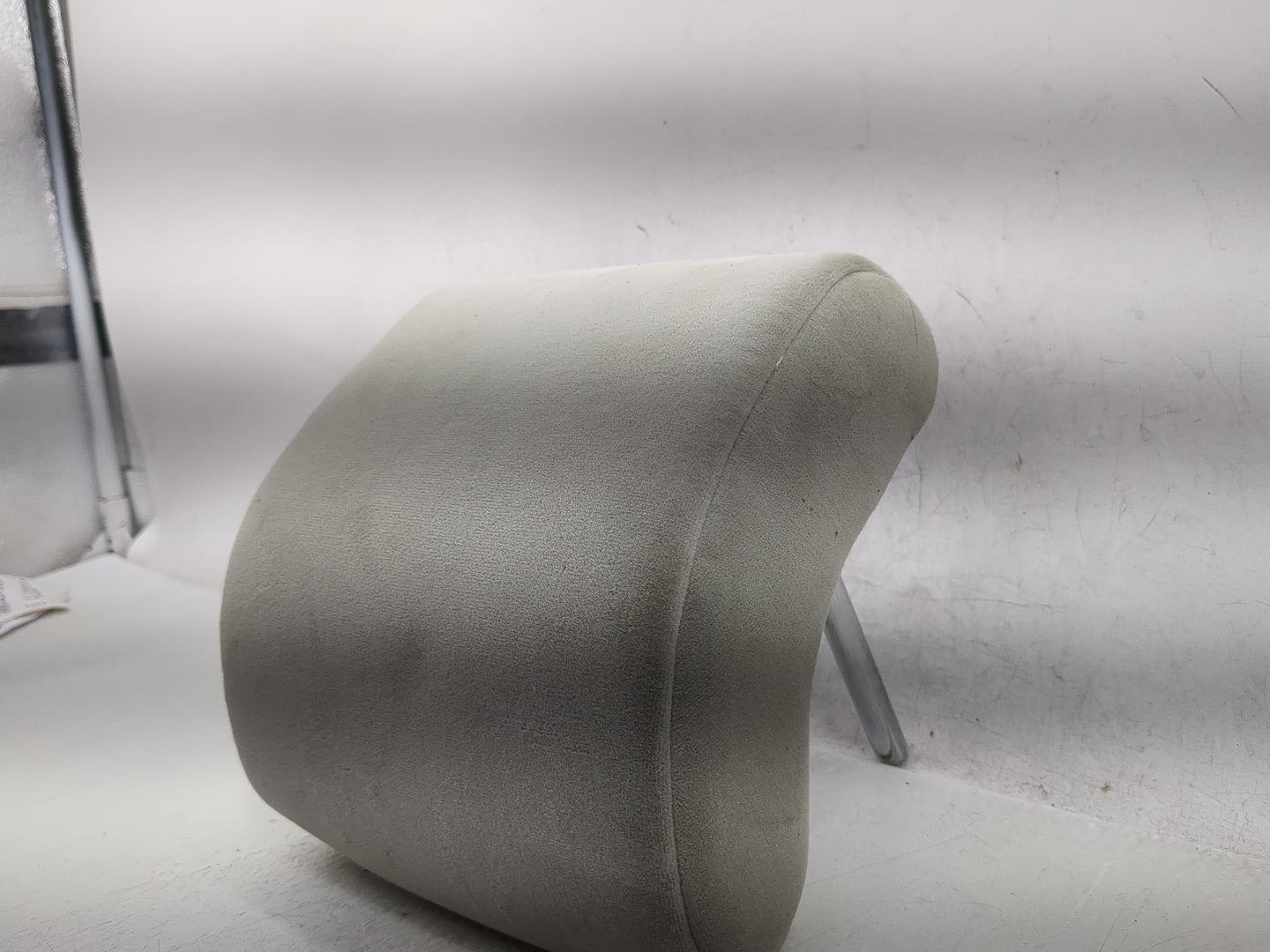 2007-2009 Toyota Camry Headrest Head Rest Rear Center Seat Fits Fits 2007 2008 2009 OEM Used Auto Parts - Oemusedautoparts1.