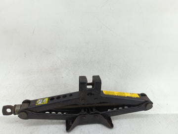 2008 Toyota Camry Spare Scissor Car Jack - Oemusedautoparts1.com