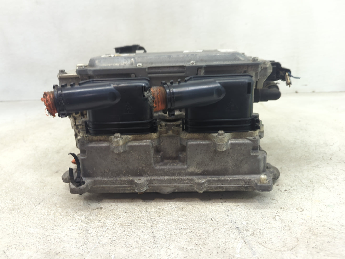2007-2011 Toyota Camry Hybrid DC Synergy Drive Power Inverter P/N:GG98-7B012-BE Fits Fits 2007 2008 2009 2010 2011 OEM Used 