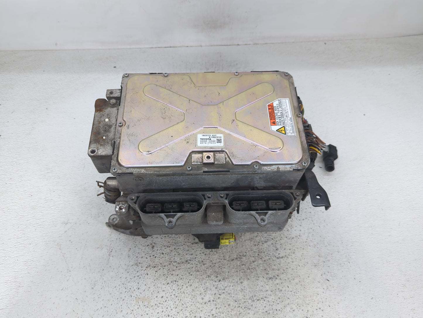 2007-2011 Toyota Camry Hybrid DC Synergy Drive Power Inverter P/N:G9201-33010 Fits Fits 2007 2008 2009 2010 2011 OEM Used Au