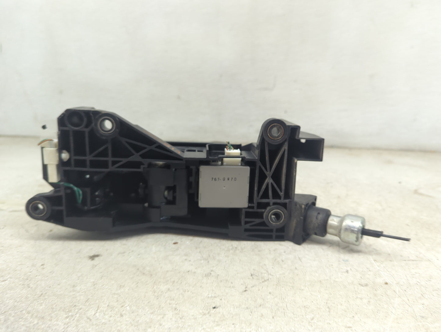 2008 Toyota Camry Floor Console Assembly Shifter - Oemusedautoparts1.com