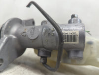 2007-2011 Toyota Camry Brake Master Cylinder 1498449 - Oemusedautoparts1.com