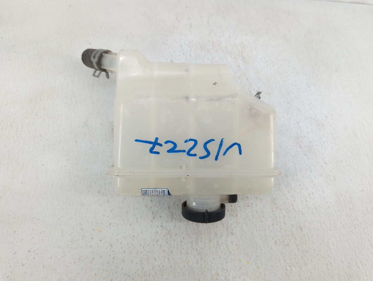 2007-2011 Toyota Camry Radiator Coolant Overflow Expansion Tank Bottle 367602 - Oemusedautoparts1.com