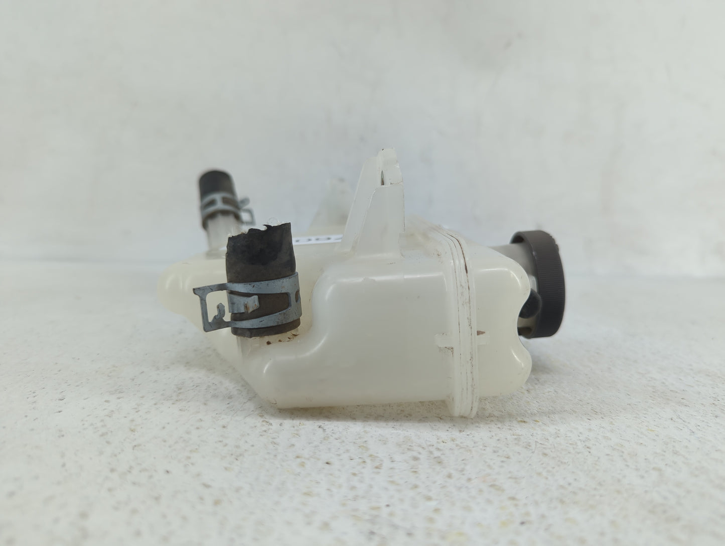 2007-2011 Toyota Camry Radiator Coolant Overflow Expansion Tank Bottle 367602 - Oemusedautoparts1.com