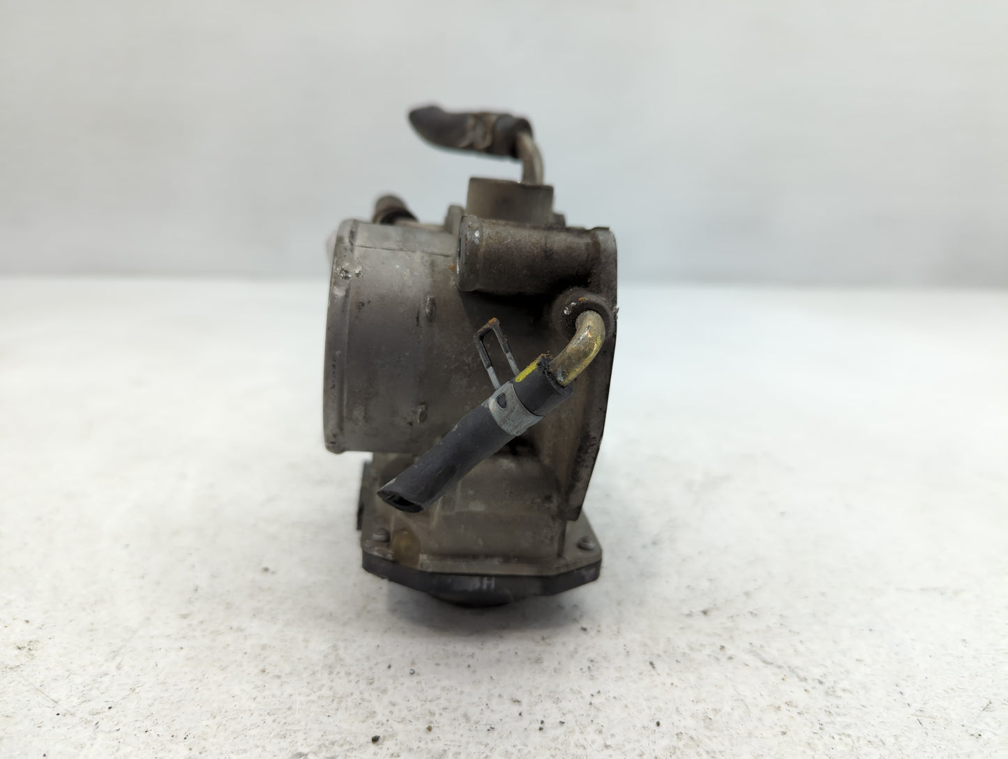 2007-2011 Toyota Camry Throttle Body P/N:22030-0H030 Fits Fits 2006 2007 2008 2009 2010 2011 2012 2013 2014 2015 OEM Used Au