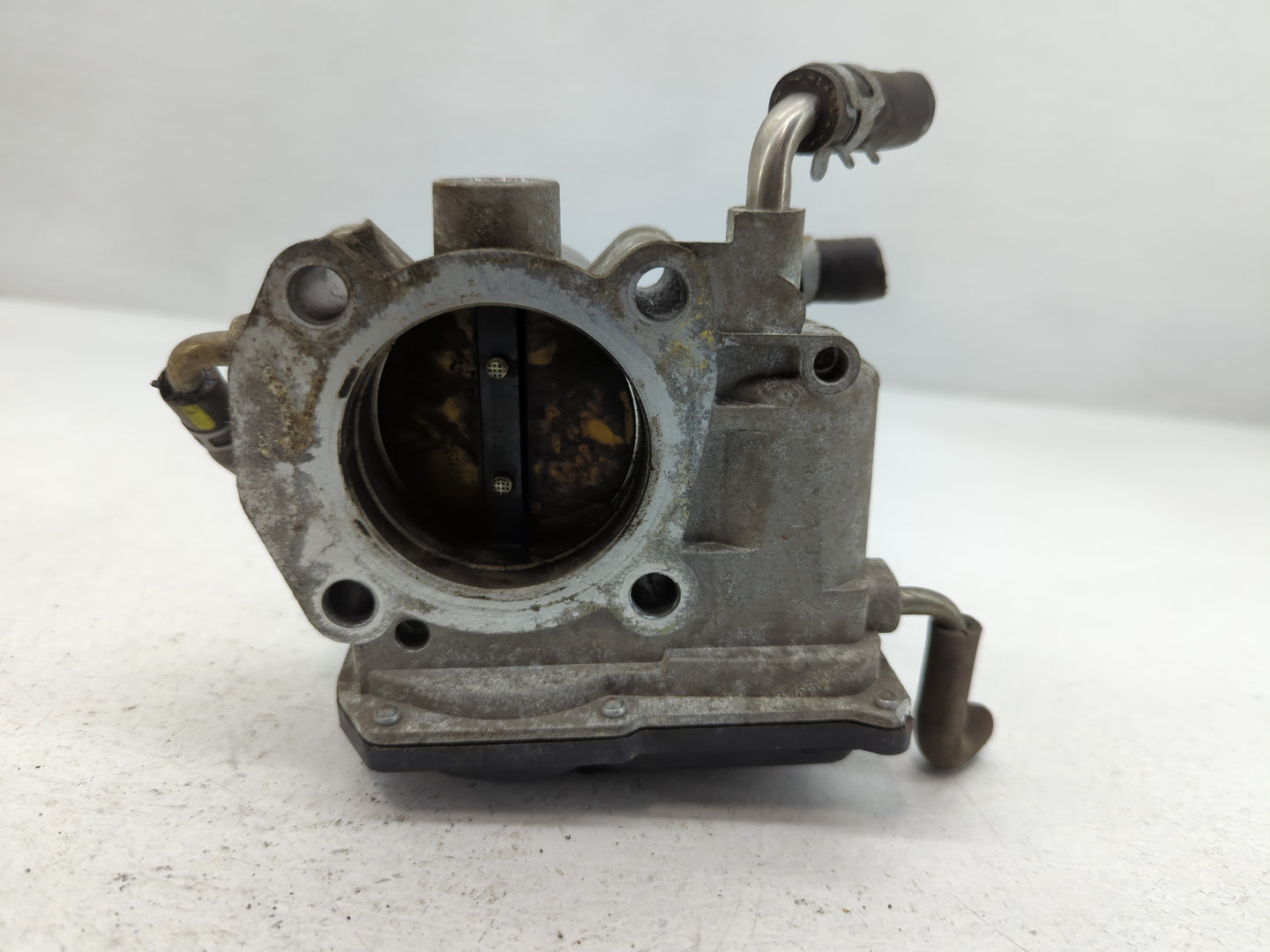 2007-2011 Toyota Camry Throttle Body P/N:22030-0H030 Fits Fits 2006 2007 2008 2009 2010 2011 2012 2013 2014 2015 OEM Used Au